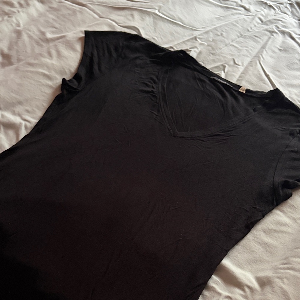 Tahari Black V-Neck T-Shirt